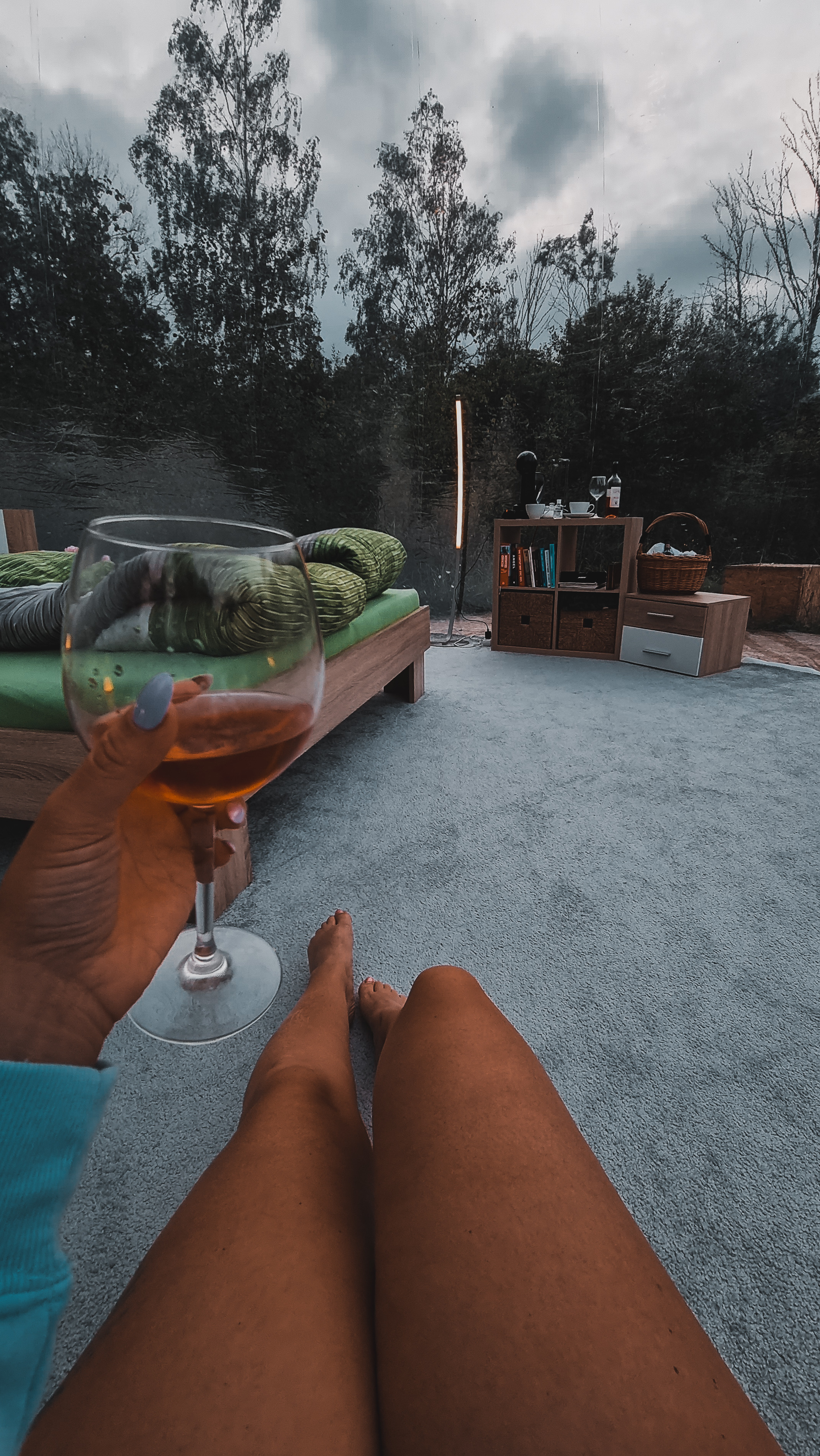 Sklenka vína uvnitř bubliny Skyhomes
